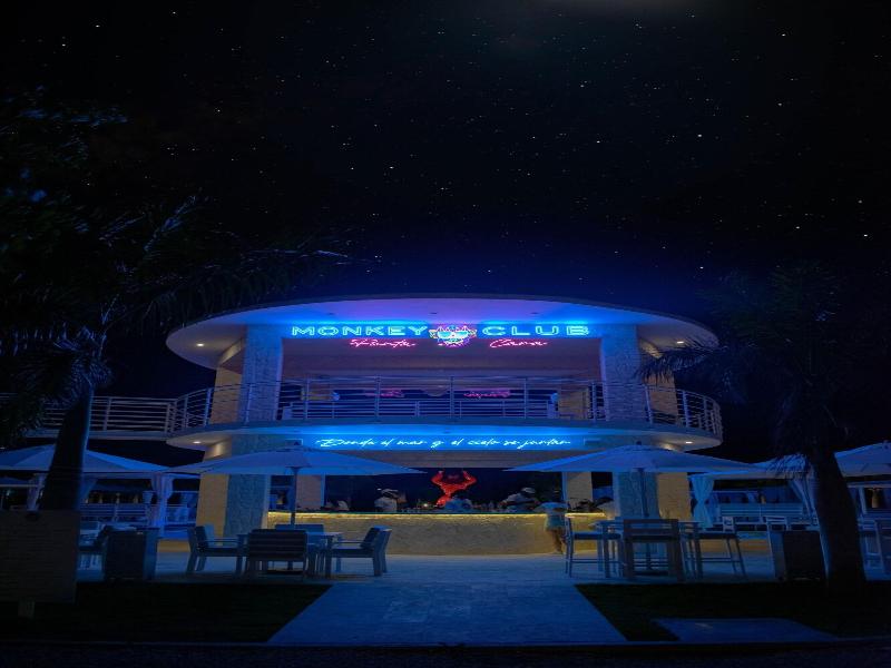 Playa Palmera Beach Resort image