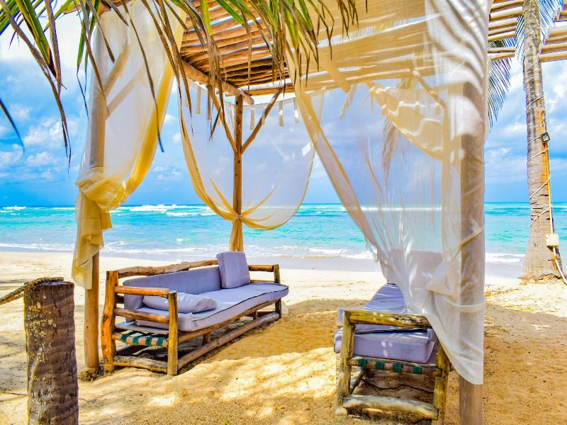 Playa Palmera Beach Resort image