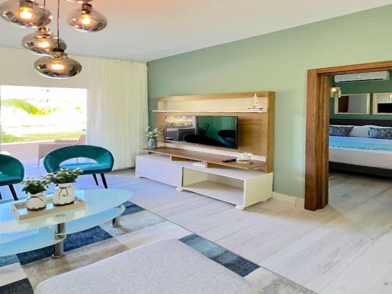 Playa Palmera Beach Resort image