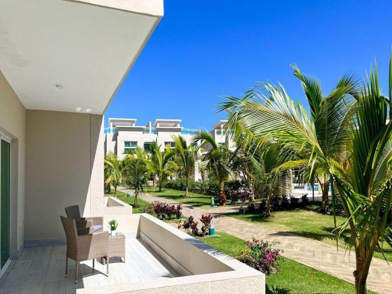 Playa Palmera Beach Resort image