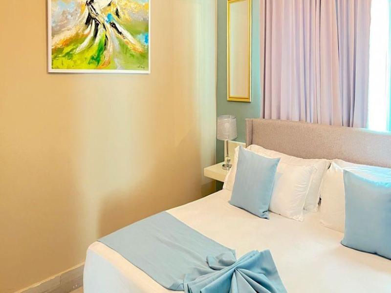 Playa Palmera Beach Resort image