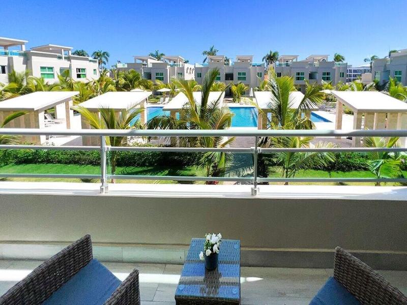 Playa Palmera Beach Resort image