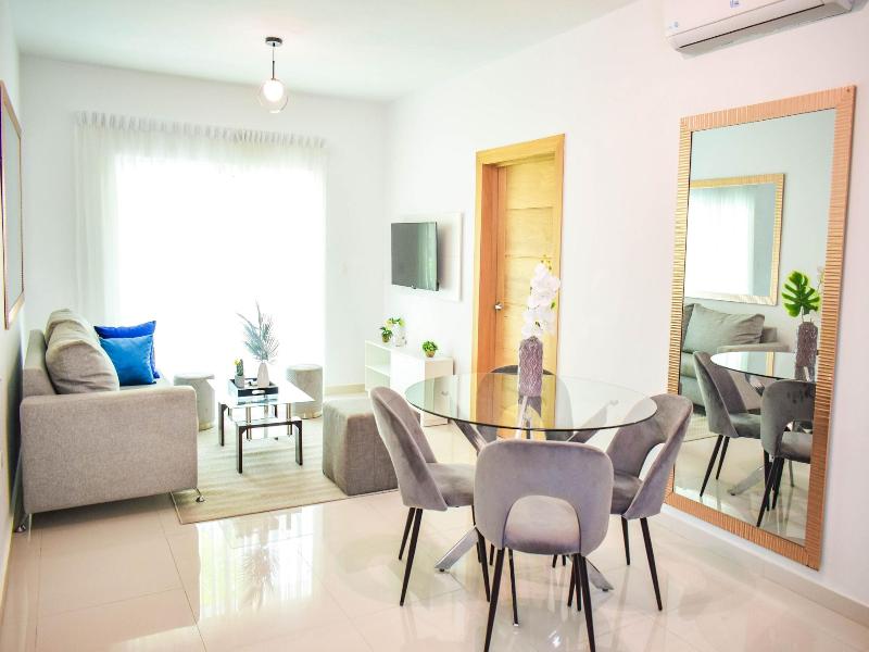 Playa Palmera Beach Resort image