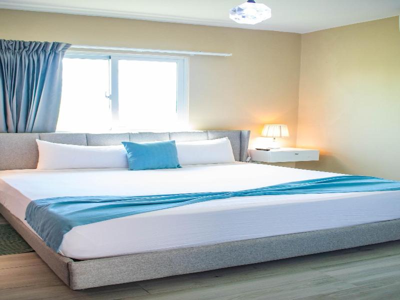 Playa Palmera Beach Resort image