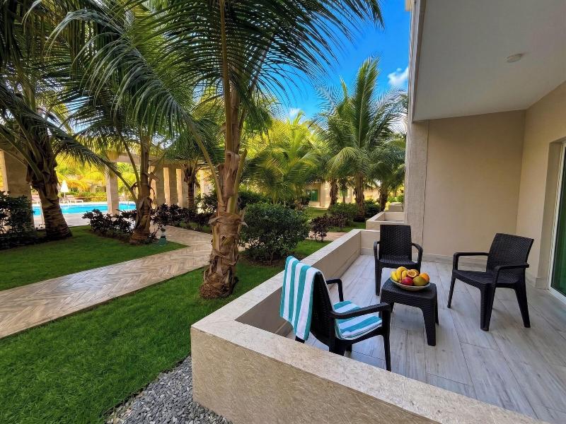 Playa Palmera Beach Resort image