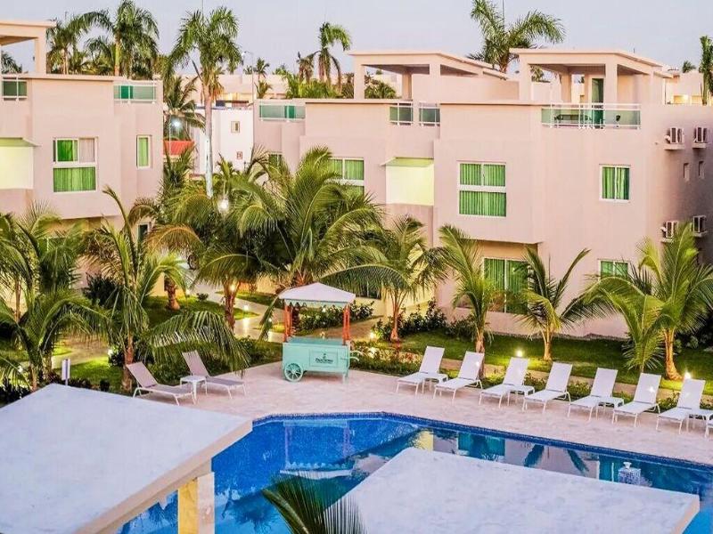 Playa Palmera Beach Resort image