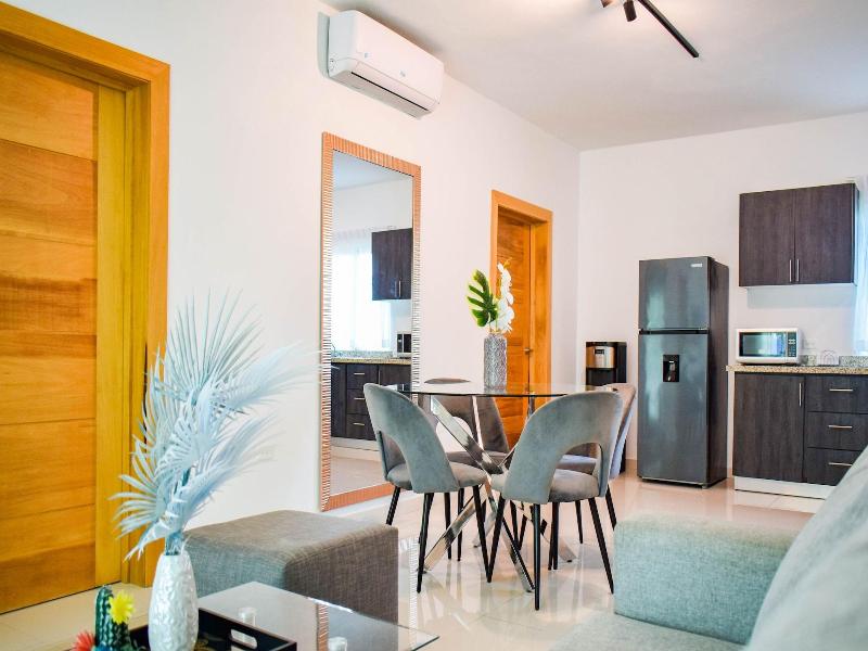 Playa Palmera Beach Resort image