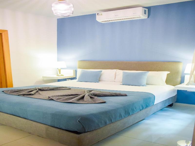 Playa Palmera Beach Resort image