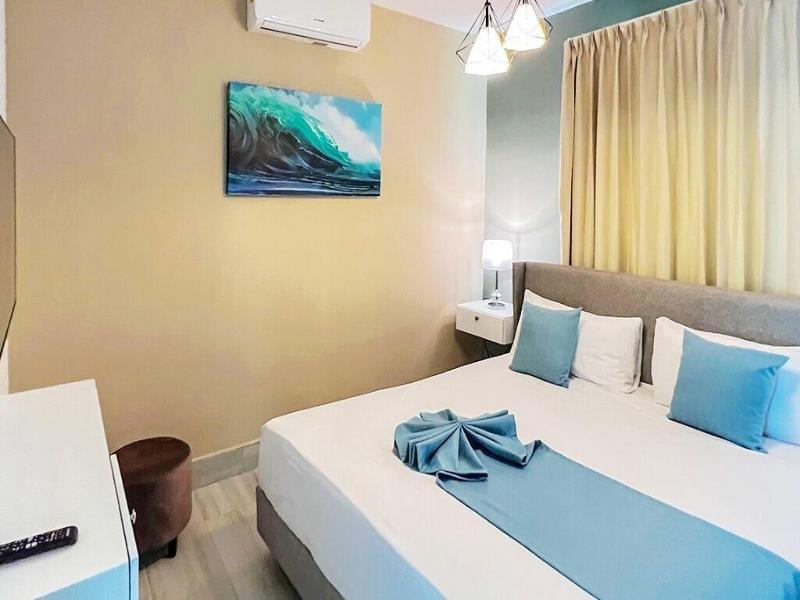 Playa Palmera Beach Resort image