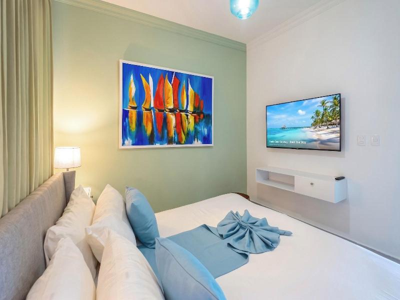 Playa Palmera Beach Resort image