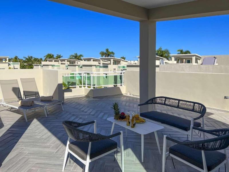 Playa Palmera Beach Resort image
