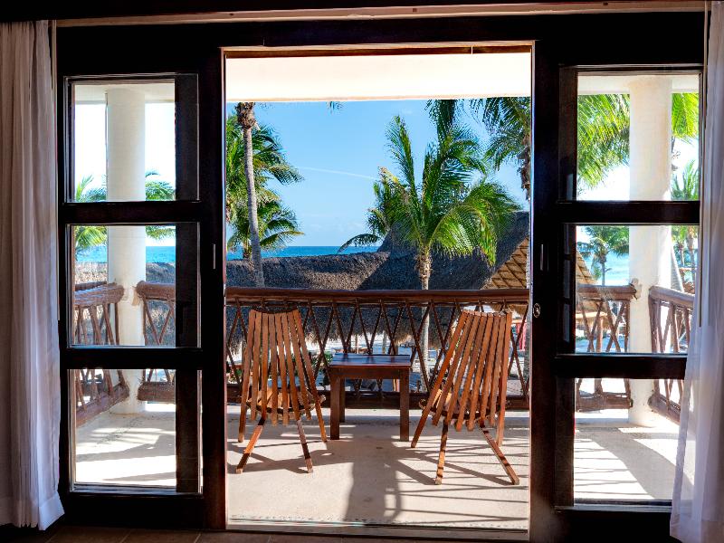 Mía Tulum Beachfront Resort image