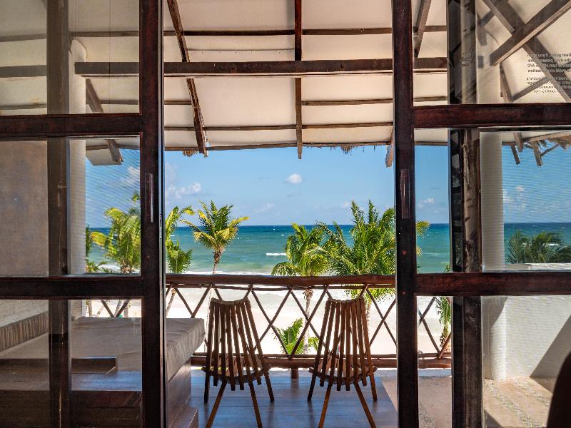 Mía Tulum Beachfront Resort image