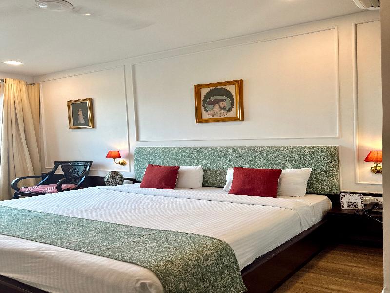 Hotel Atulyaa Taj image