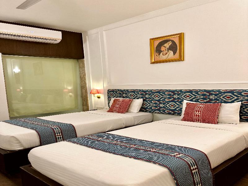 Hotel Atulyaa Taj image
