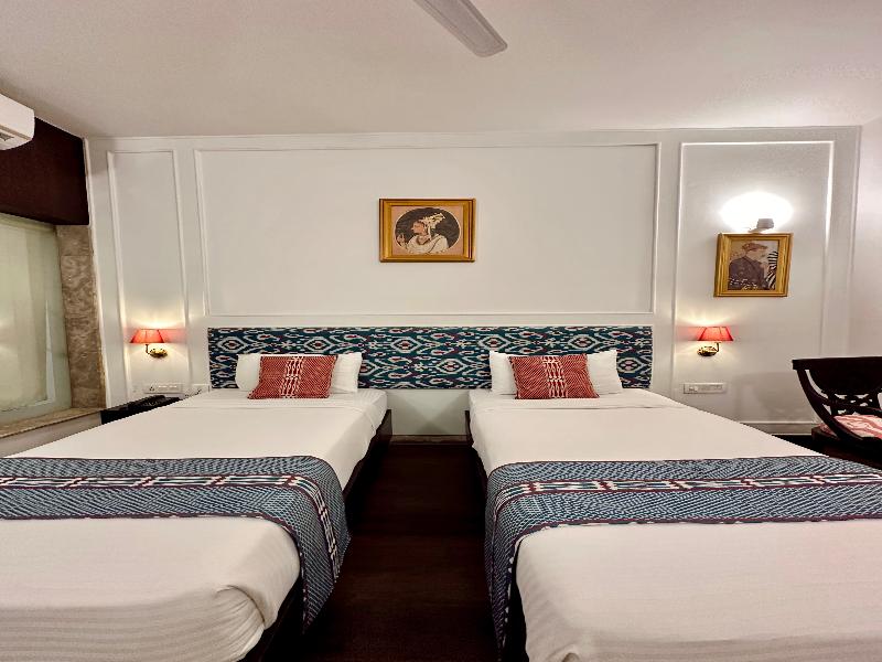Hotel Atulyaa Taj image