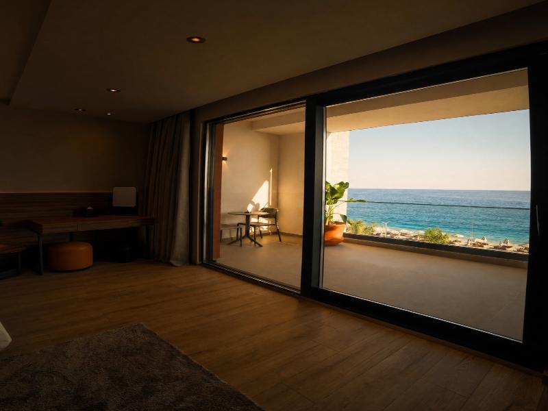 Chaonian Hotel image