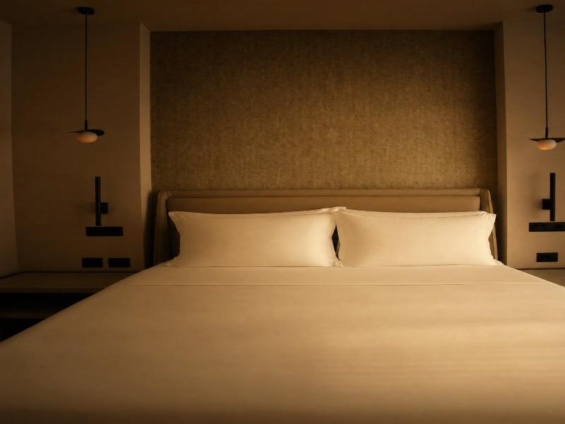 Chaonian Hotel image