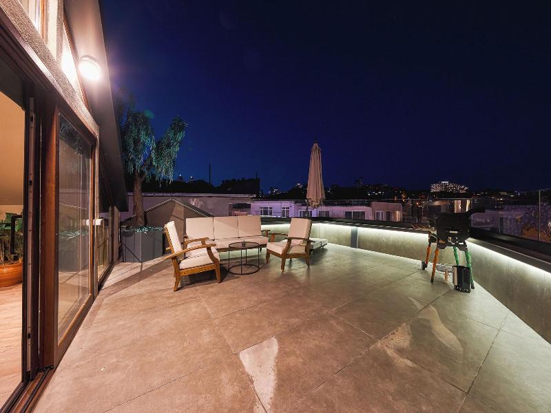 Tare Houses Hotel image