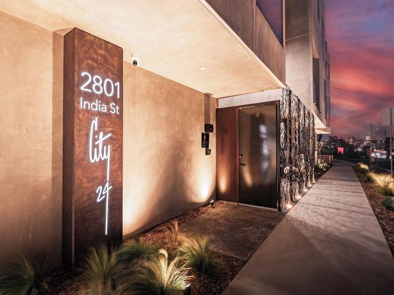 City24 Hotel Little Italy Mission Hills image