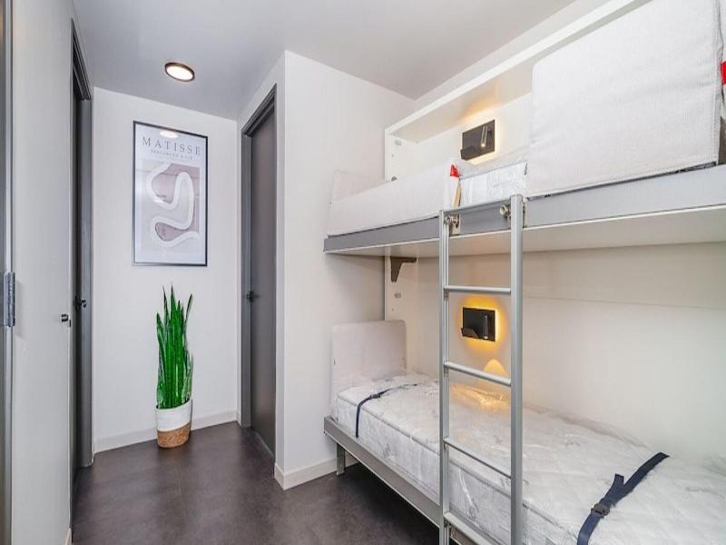 City24 Hotel Little Italy Mission Hills image