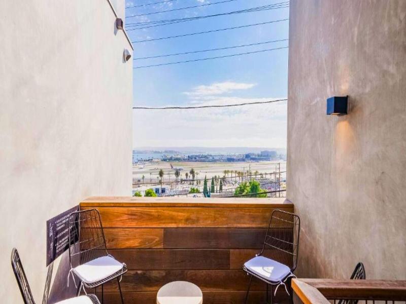 City24 Hotel Little Italy Mission Hills image