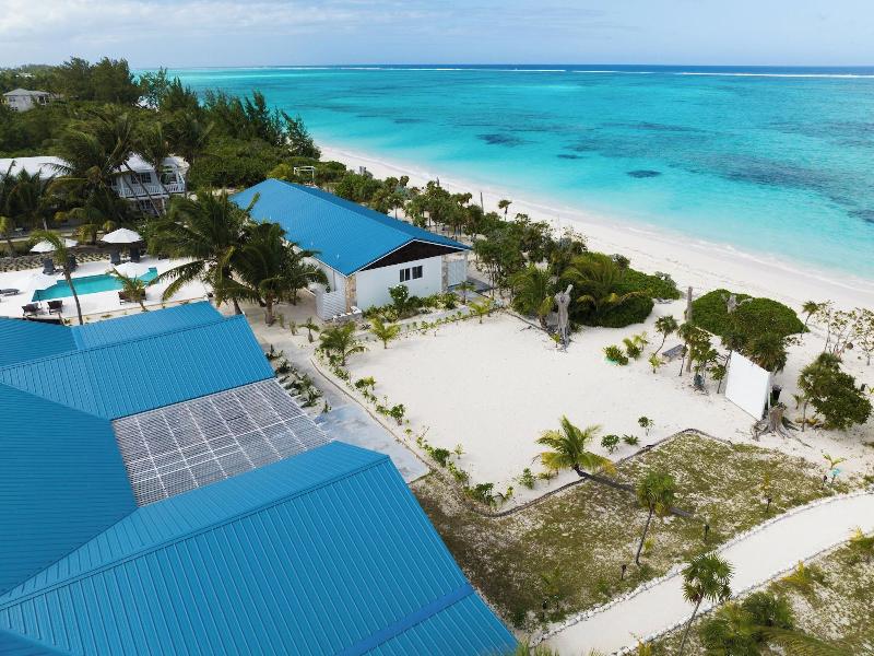 Pelican Beach Hotel