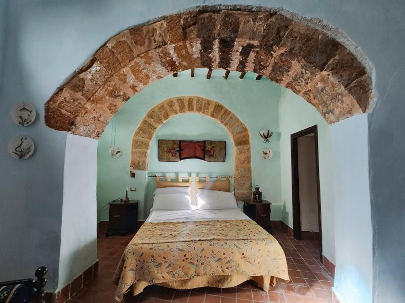 Roccamelia Experience image