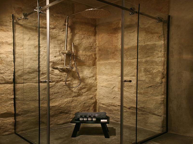 Castelul De Lut image