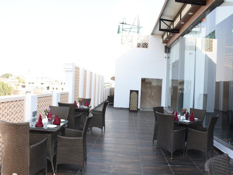 Vesta Sapphire Jaipur - A City Center Hotel — general view
