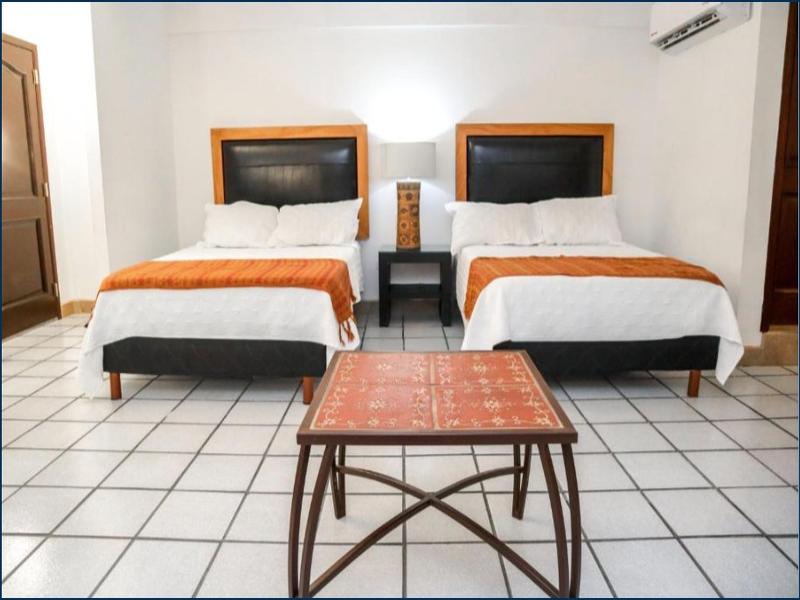 Hotel Plaza Doradas image
