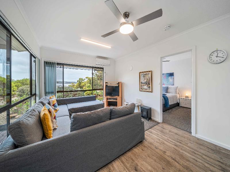 Emu Bay Holiday Homes image