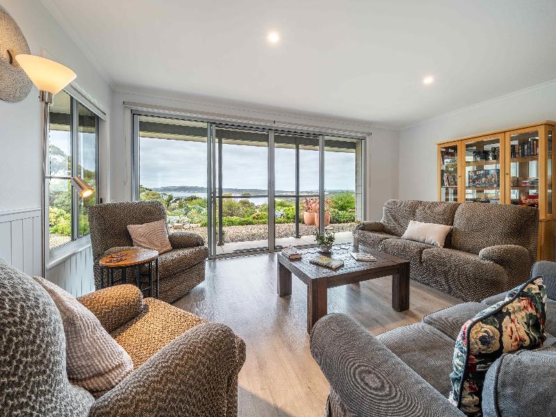 Emu Bay Holiday Homes image