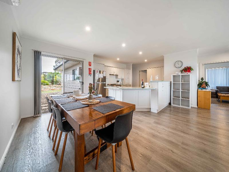 Emu Bay Holiday Homes image