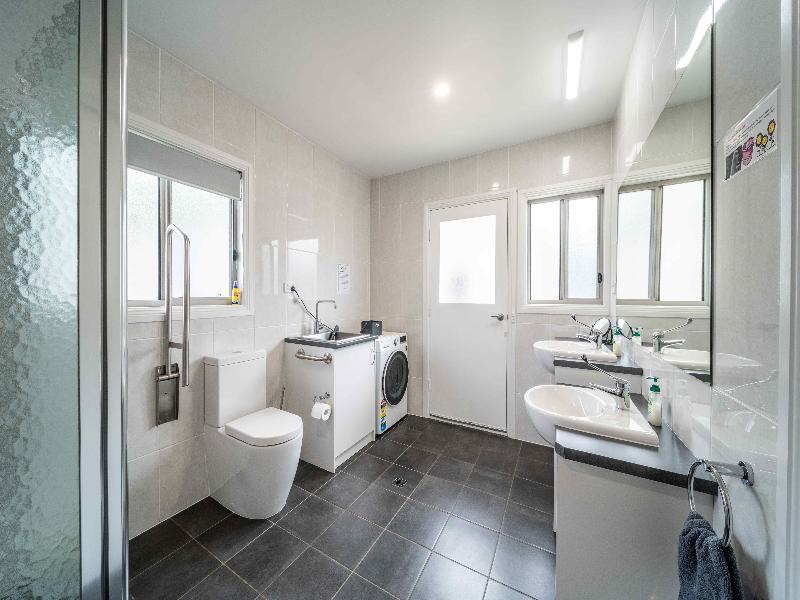 Emu Bay Holiday Homes image