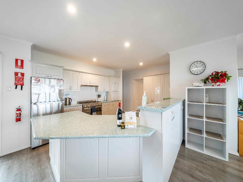Emu Bay Holiday Homes image