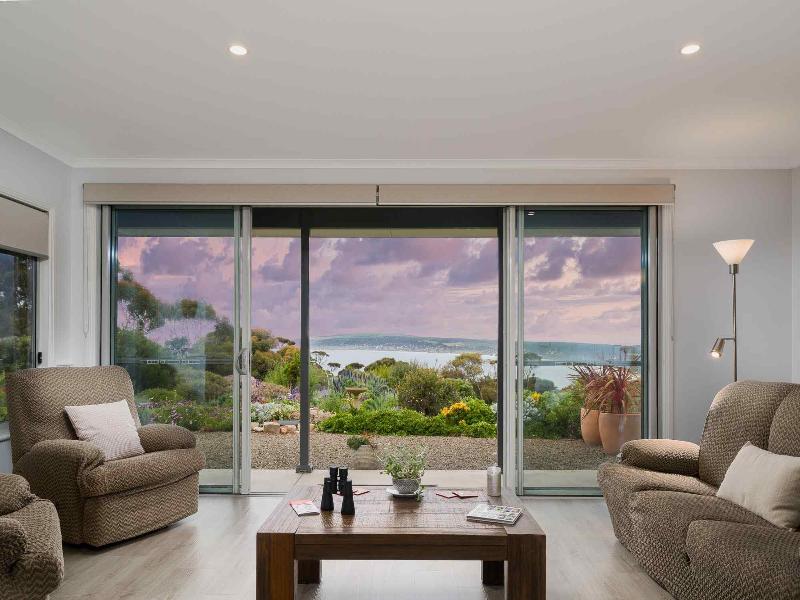 Emu Bay Holiday Homes image