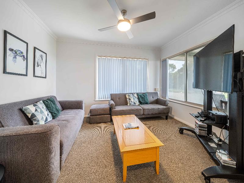 Emu Bay Holiday Homes image
