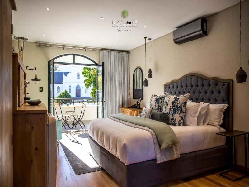 Le Petit Manoir Boutique Hotel Franschhoek image