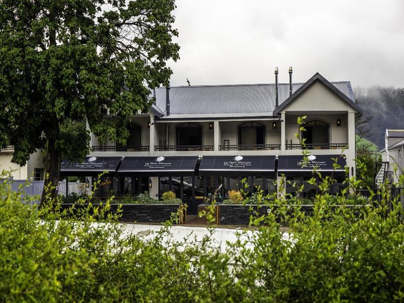 Le Petit Manoir Boutique Hotel Franschhoek image