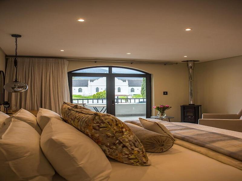 Le Petit Manoir Boutique Hotel Franschhoek image