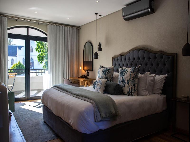 Le Petit Manoir Boutique Hotel Franschhoek image