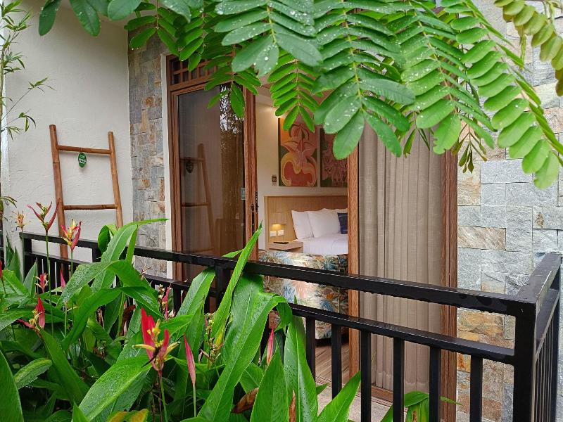 Tag Resort