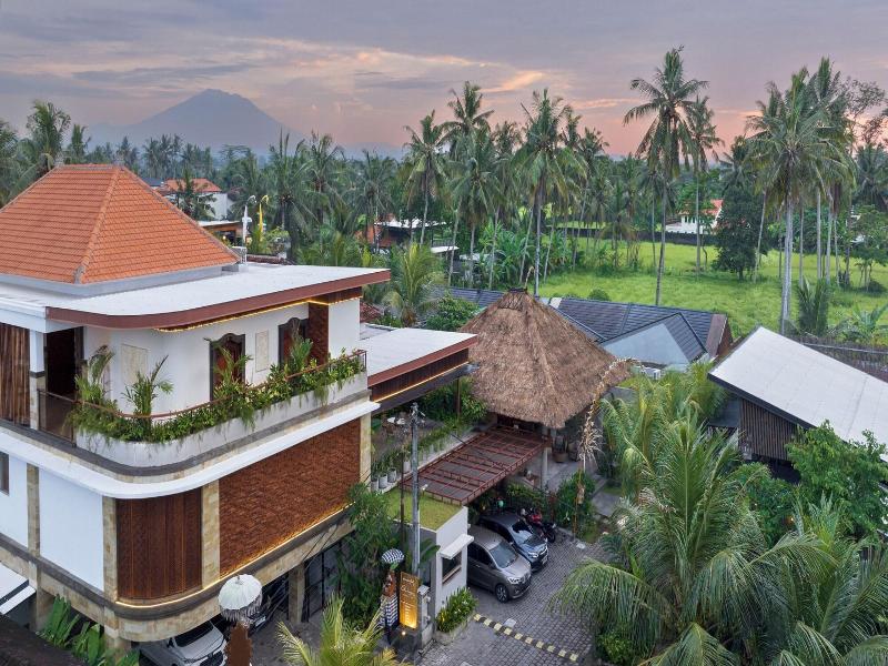 Kahayana Suites image