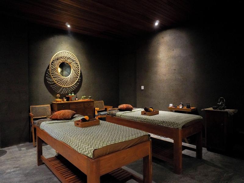 Kahayana Suites image