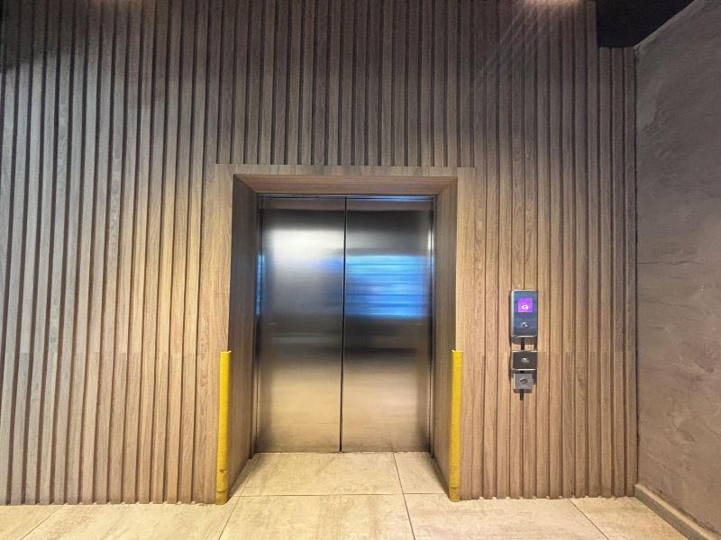 All In Hotel image