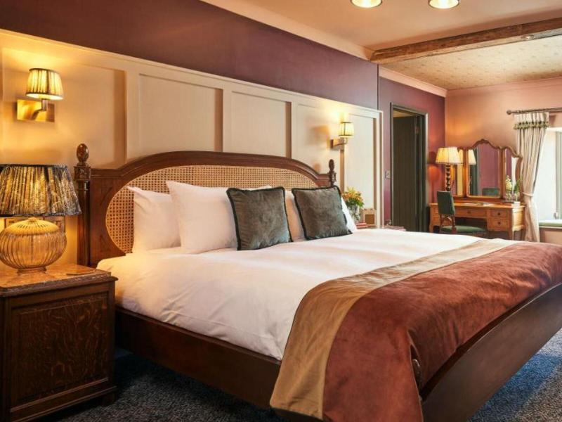 Wellington Hotel image