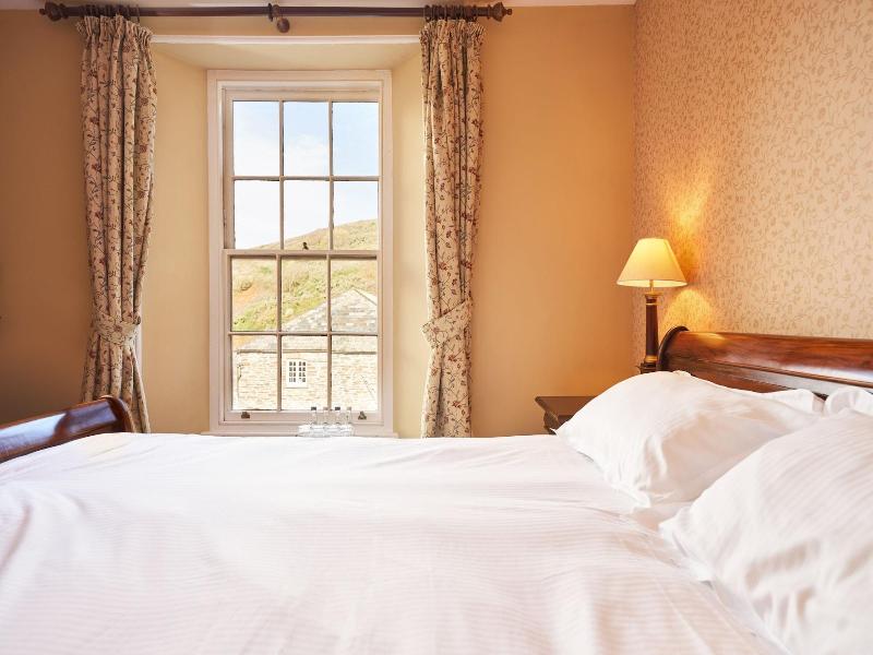 Wellington Hotel image