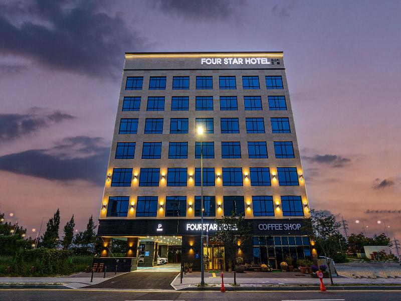 Hotel Four Star image