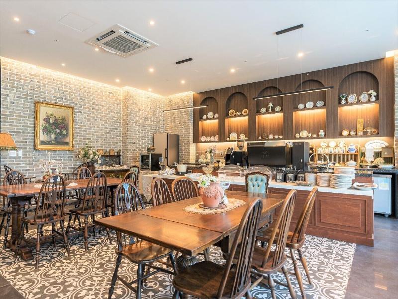 Hotel Four Star image